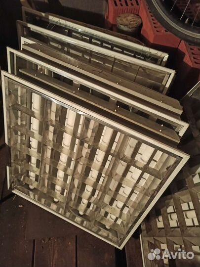 Светильники потолочные армстронг