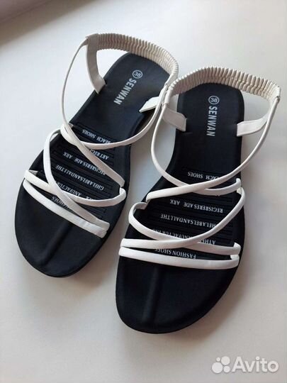 Сандалии