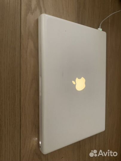 Ноутбук apple MacBook