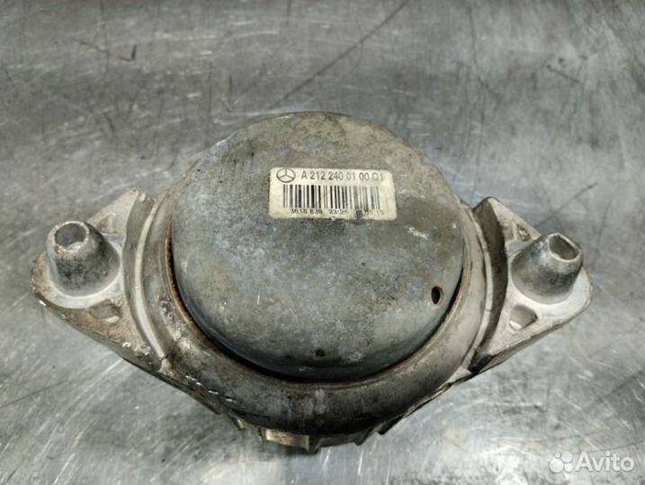 Подушка крепления двигателя правая Mercedes