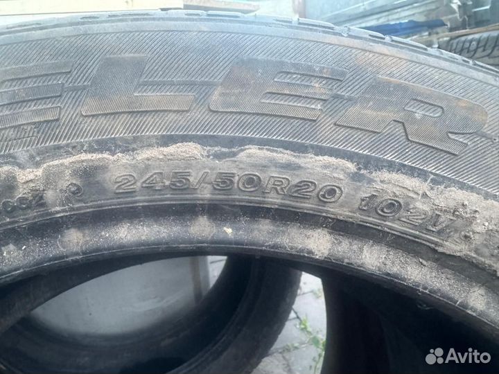 Bridgestone Desert Dueler 245/50 R20 и 245/50 R20