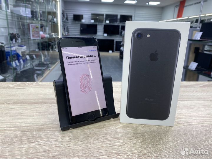 iPhone 7, 32 ГБ