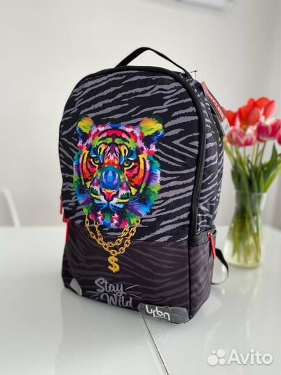 Рюкзак школьный абсолютно новый