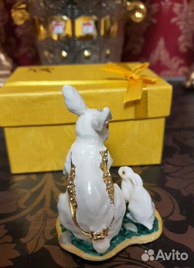 Шкатулки металл,стразы