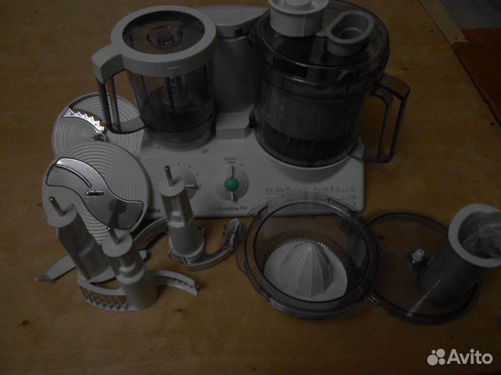 Кухонный комбайн 