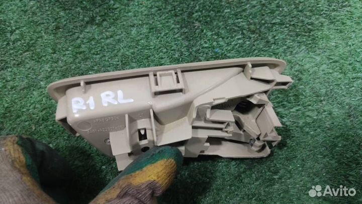 Ручка двери внутренняя левая Ford Fiesta (CB1) 20