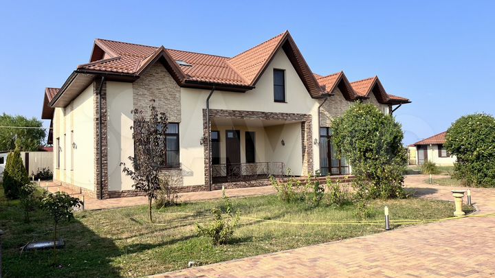 Дом 378 м² на участке 51 сот.