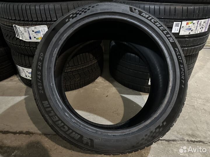 Michelin Pilot Sport 5 245/45 R20 103Y