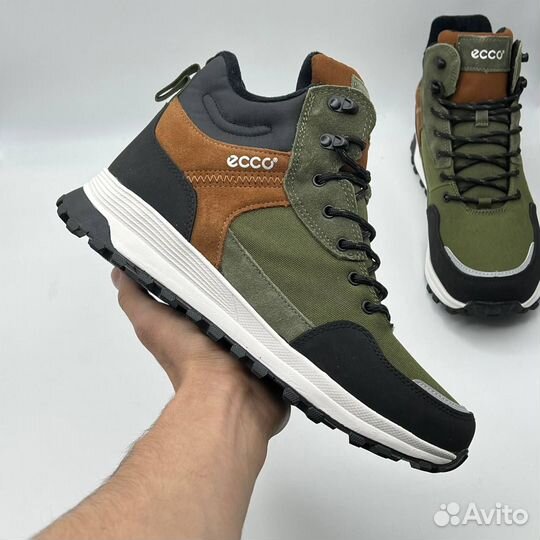 Кроссовки новые меховые мужские