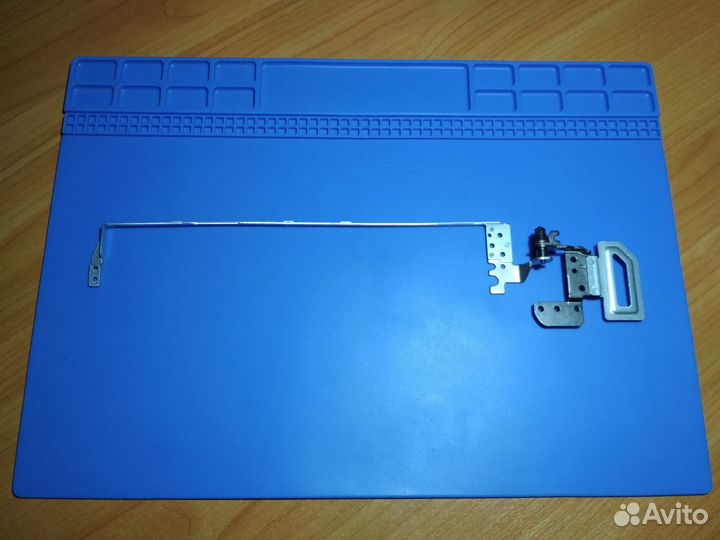 Правая петля для ноутбука acer E5-571