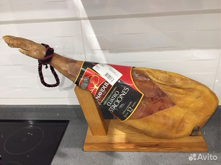 Хамон серрано испанский на кости