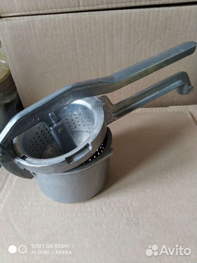 Соковыжималки для цитрусовых rolsen и ручная