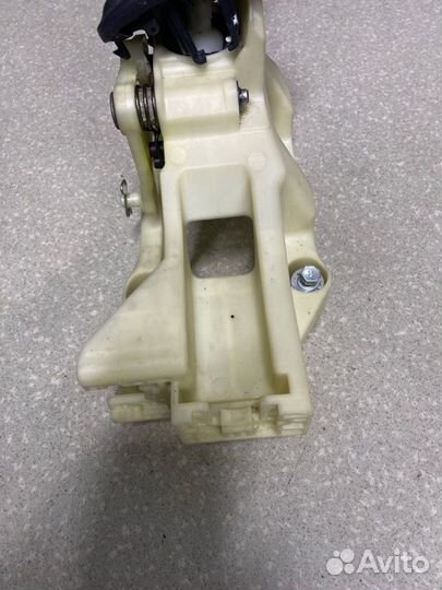 Ручка кпп Kia Rio QB G4FC 2017