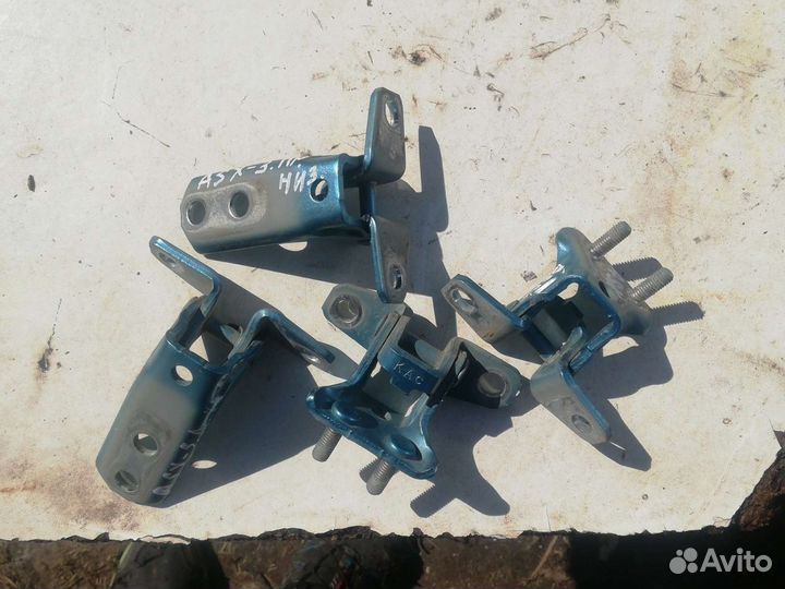 Петля двери Митсубиси ASX