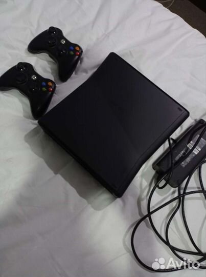 Xbox 360 slim 250gb прошитый freeboot