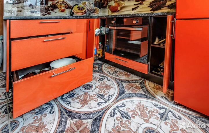 Кухонный гарнитур оранжевый цена за всё