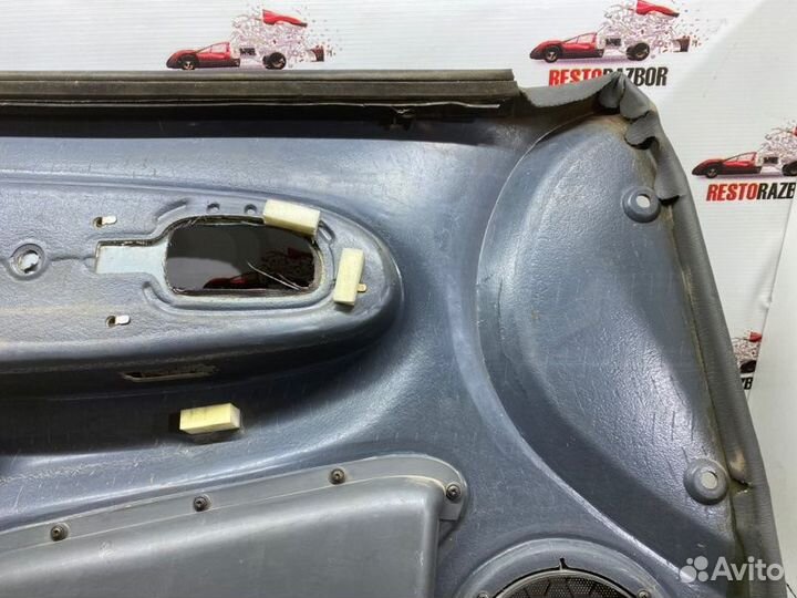 Обшивка боковой двери передняя правая Kia Spectra