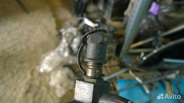 Трубка кондиционера с клапаном Volvo XC90