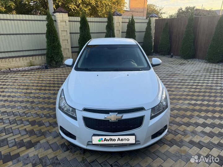 Chevrolet Cruze 1.8 AT, 2011, 135 000 км