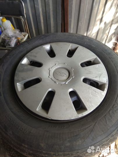 Колпаки r15 фирменные разные