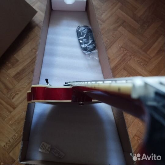 Леворукая электрогитара Harley Benton hb 35+