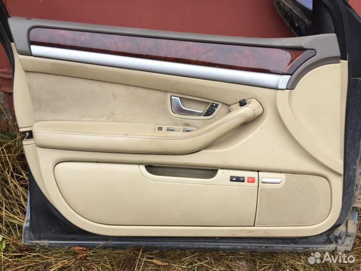 Обшивки карты дверей Ауди А8 Д3