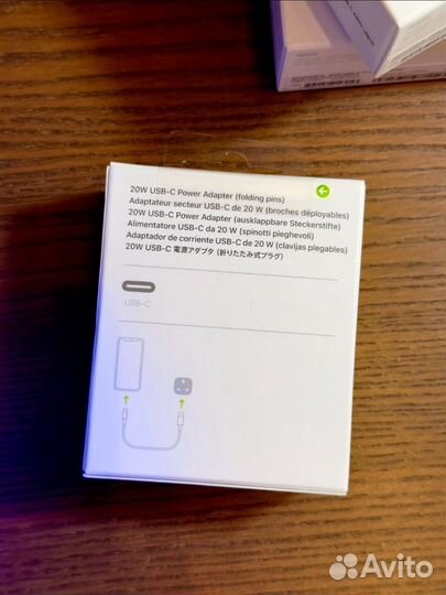 Apple 20W USB-C Power Adapter (трехштыковые)