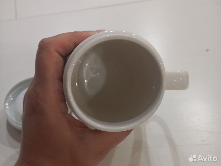 Керамическая кружка с крышкой