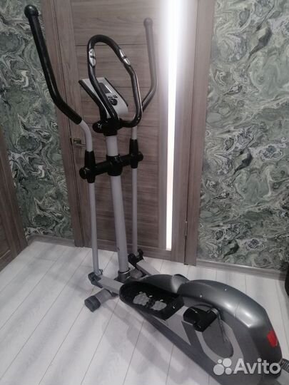Эллиптический тренажер