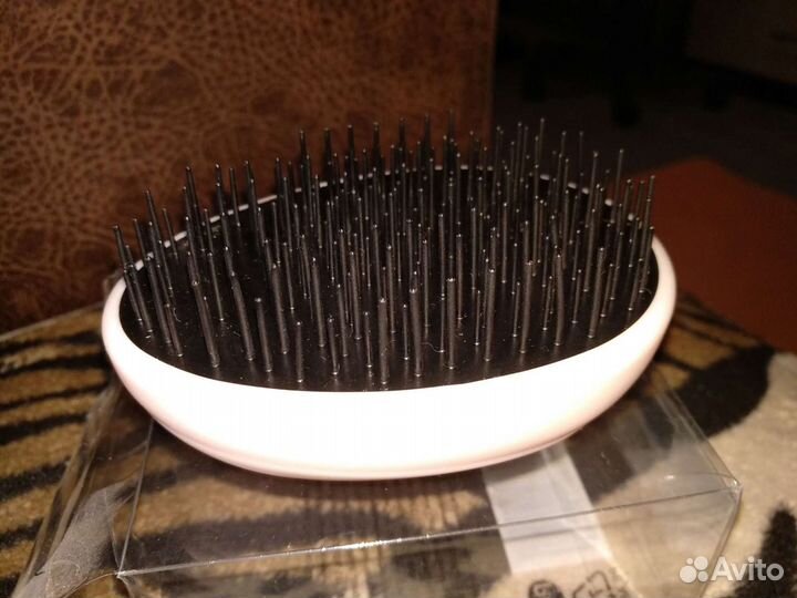 Расческа-щетка для волос