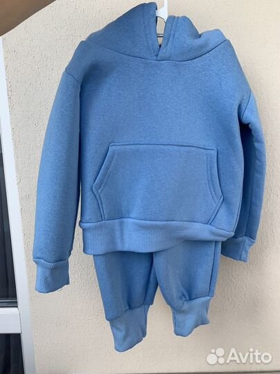 Новый теплый детский костюм на флисе