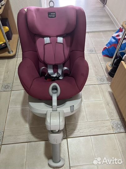 Автокресло britax romer dualfix поворотное 360