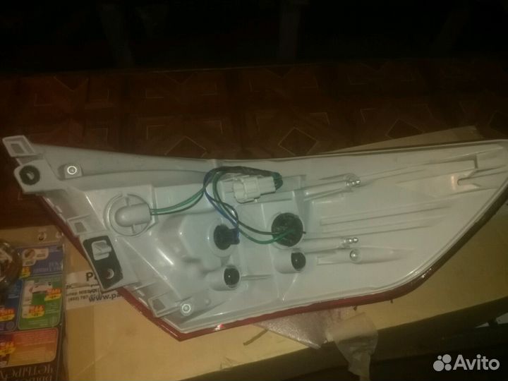 Фонарь задний правый Nissan Teana 32