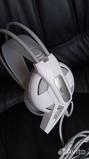 Наушники с микрофоном