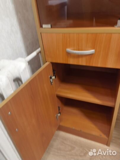 Компьютерный стол цвет вишня