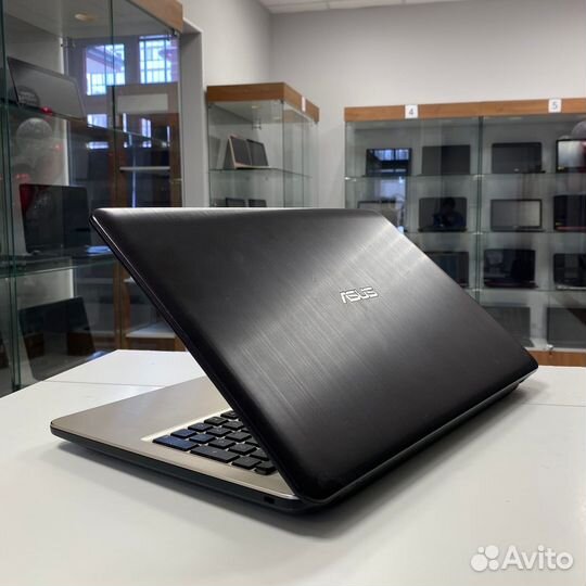 Ноутбук Asus (Core i3/ GeForce 920M+Graphics 5500)