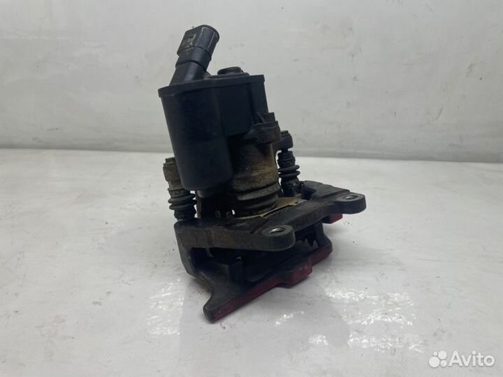 Суппорт задний правый Audi A6 C6 3.2 2006