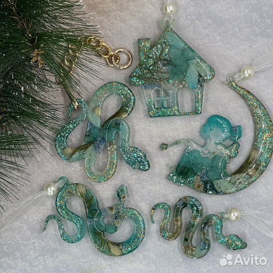 Подарок символ года 2025 змея с сухоцветами