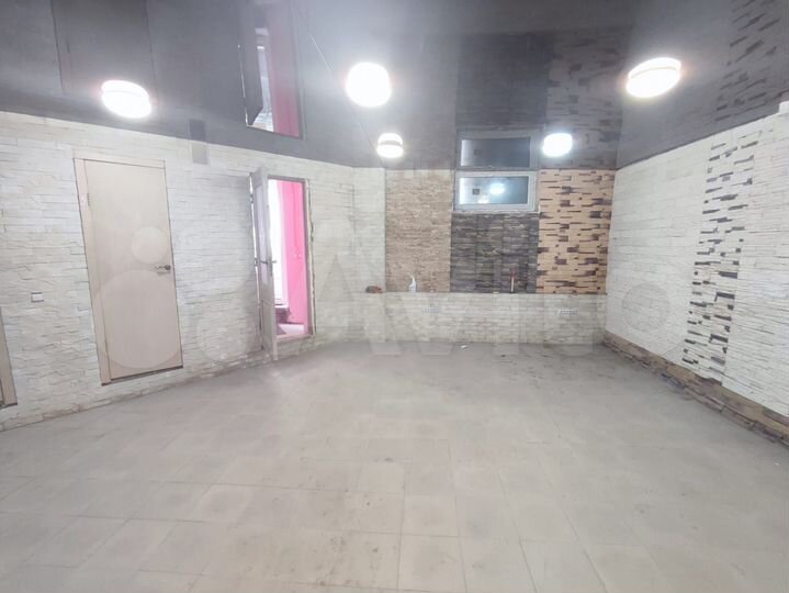 Сдам торговое помещение, 90 м²