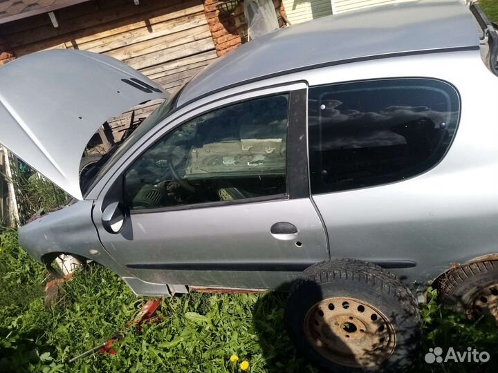 Продам запчасти от пежо 206