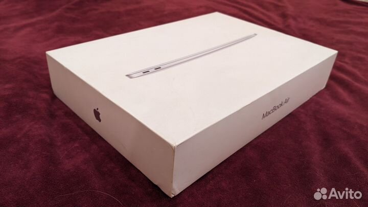 Macbook Air 13 m1 8 256