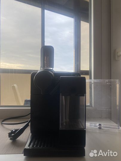 Кофемашина капсульная DeLongi Nespresso EN560