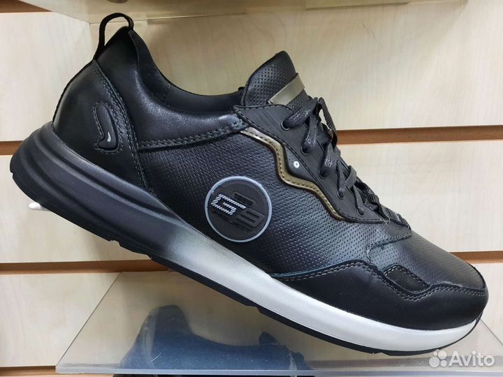 Кроссовки мужские