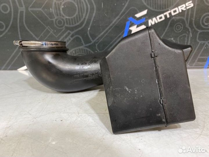 Резонатор воздушного фильтра Bmw X5 E53 M54B30