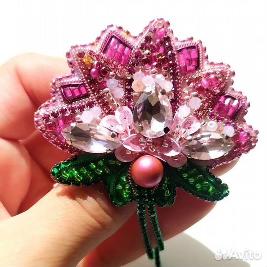 Брошь ручной работы