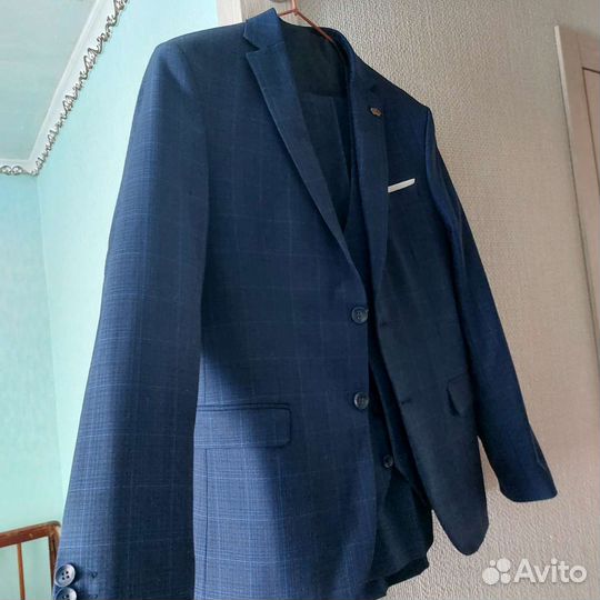 Костюм мужской