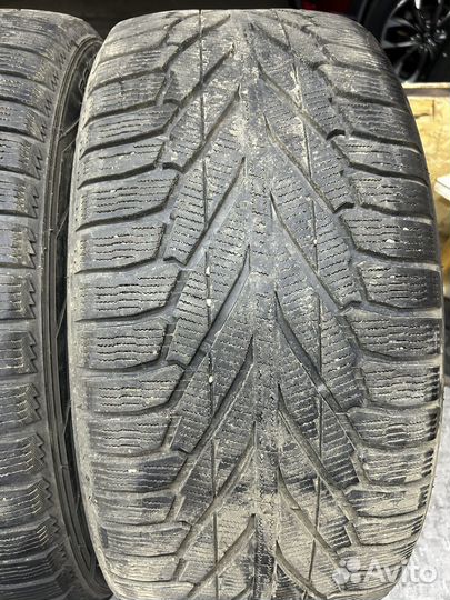 Nokian Tyres Hakkapeliitta R2 SUV 275/45 R20 110R