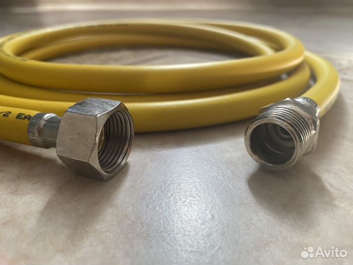 Гибкая подводка для газа