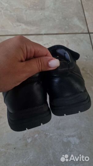 Ботинки школьные на мальчика 36р
