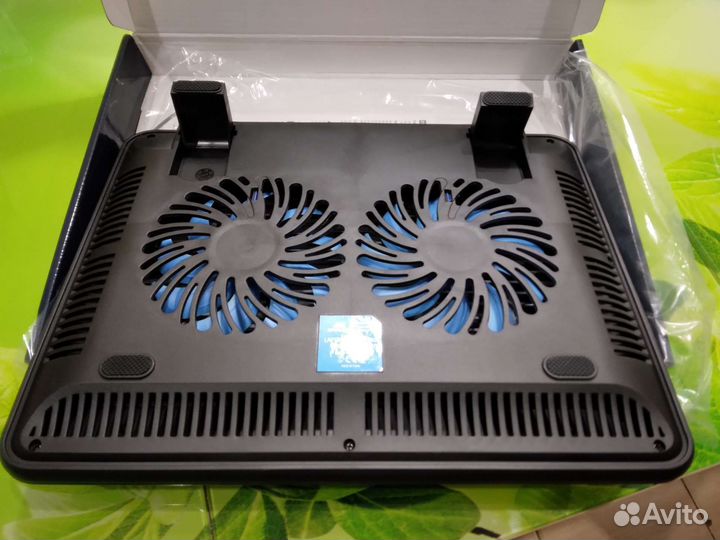 Охлаждающая подставка для ноутбука 15.6 rivacase